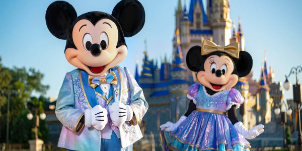 mickey-minnie-16×9 mickey-minnie-16x9